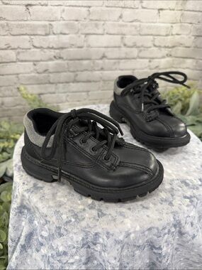SMART FIT by PAYLESS - Black Rugged Round Toe Stitch-Seam Casual Oxford Boys 8.5